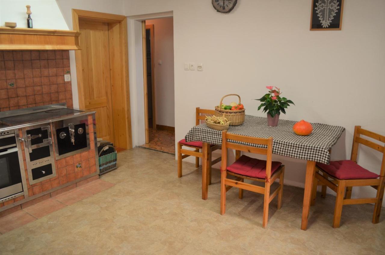 Gorenja Vas Healing Farm公寓 外观 照片