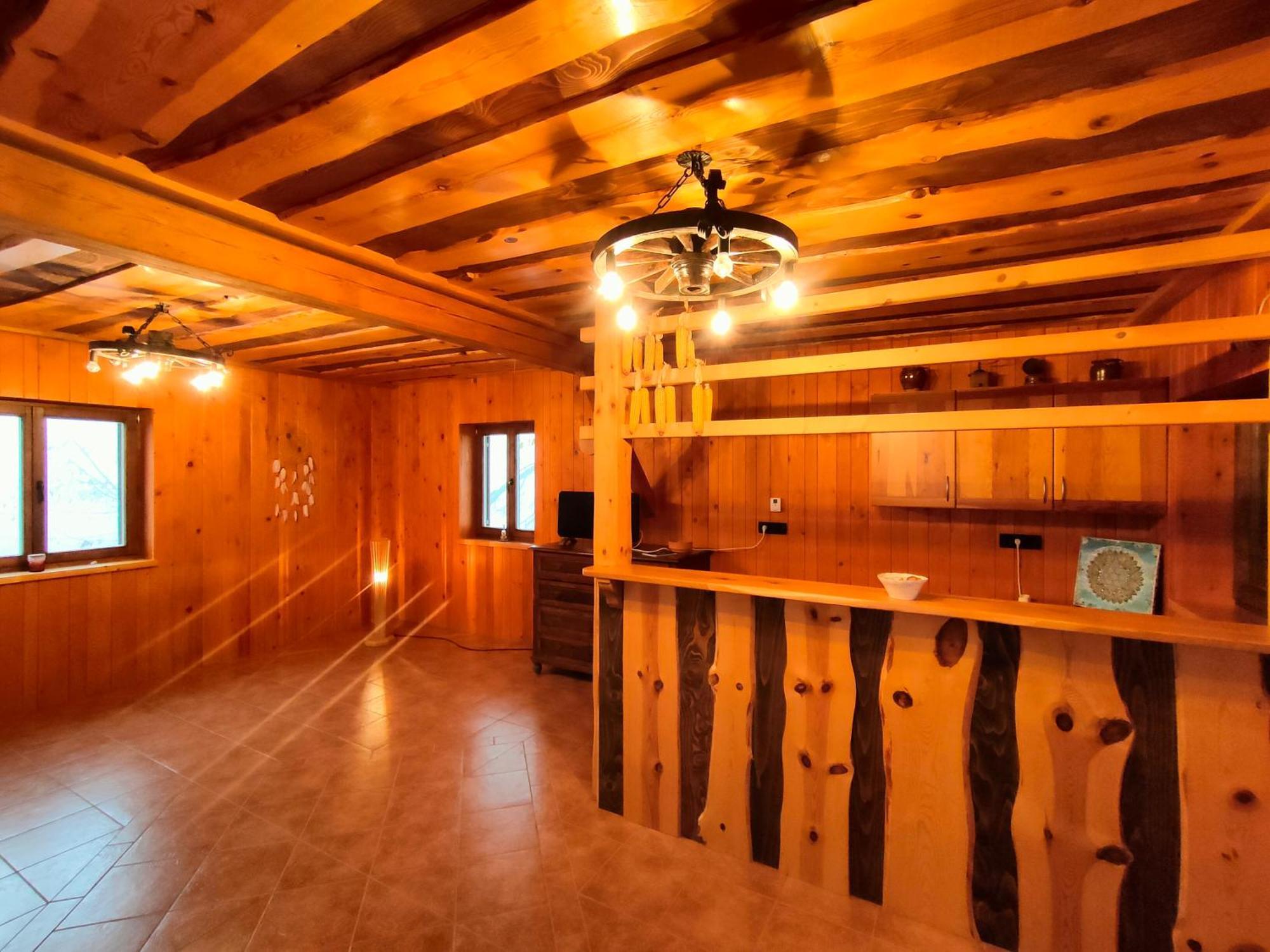 Gorenja Vas Healing Farm公寓 外观 照片
